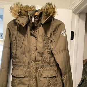 American Eagle parka. Olive green. Size small